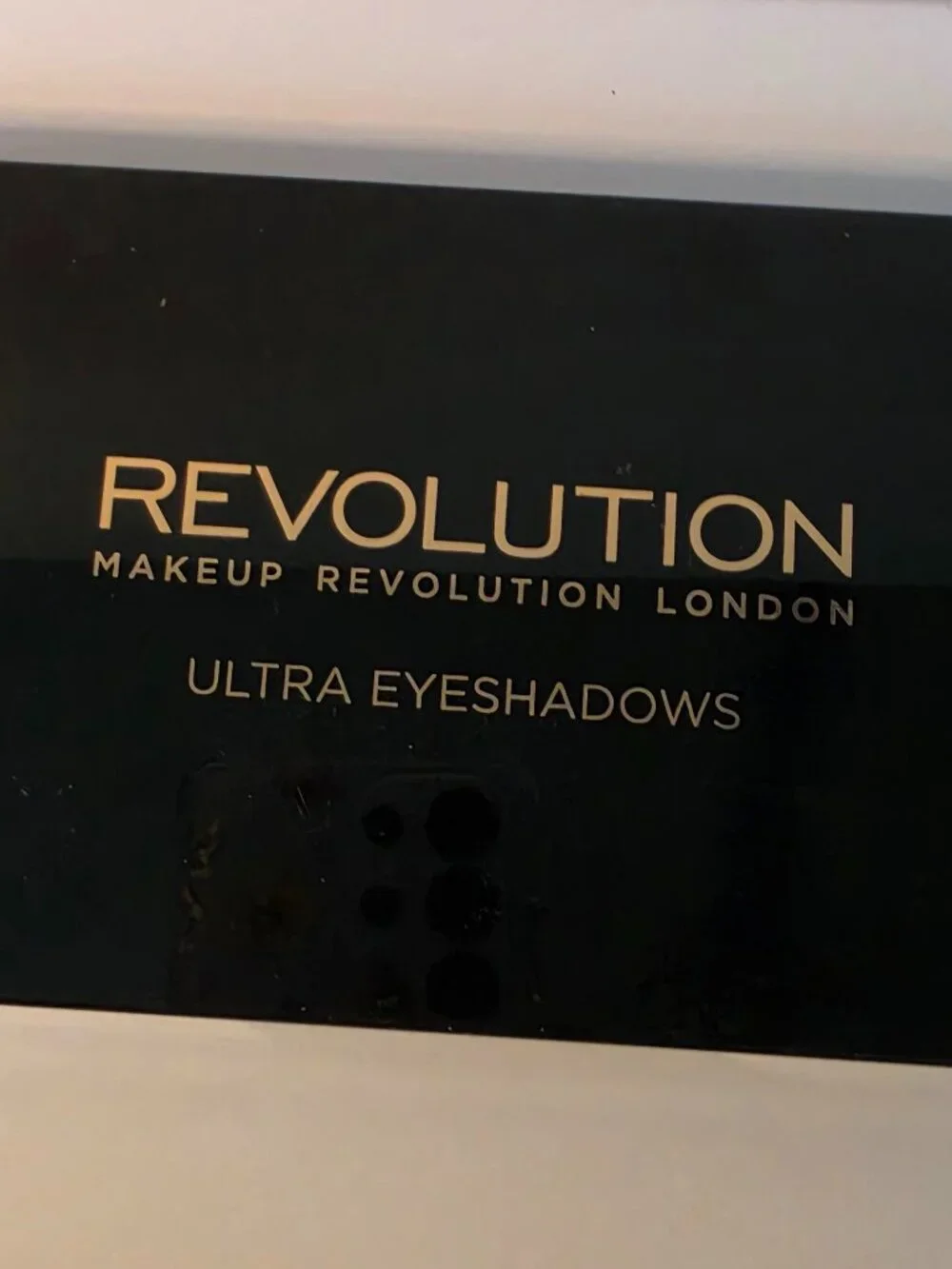 Revolution Ultra EYES LIKE ANGELS Eyeshadow Palette